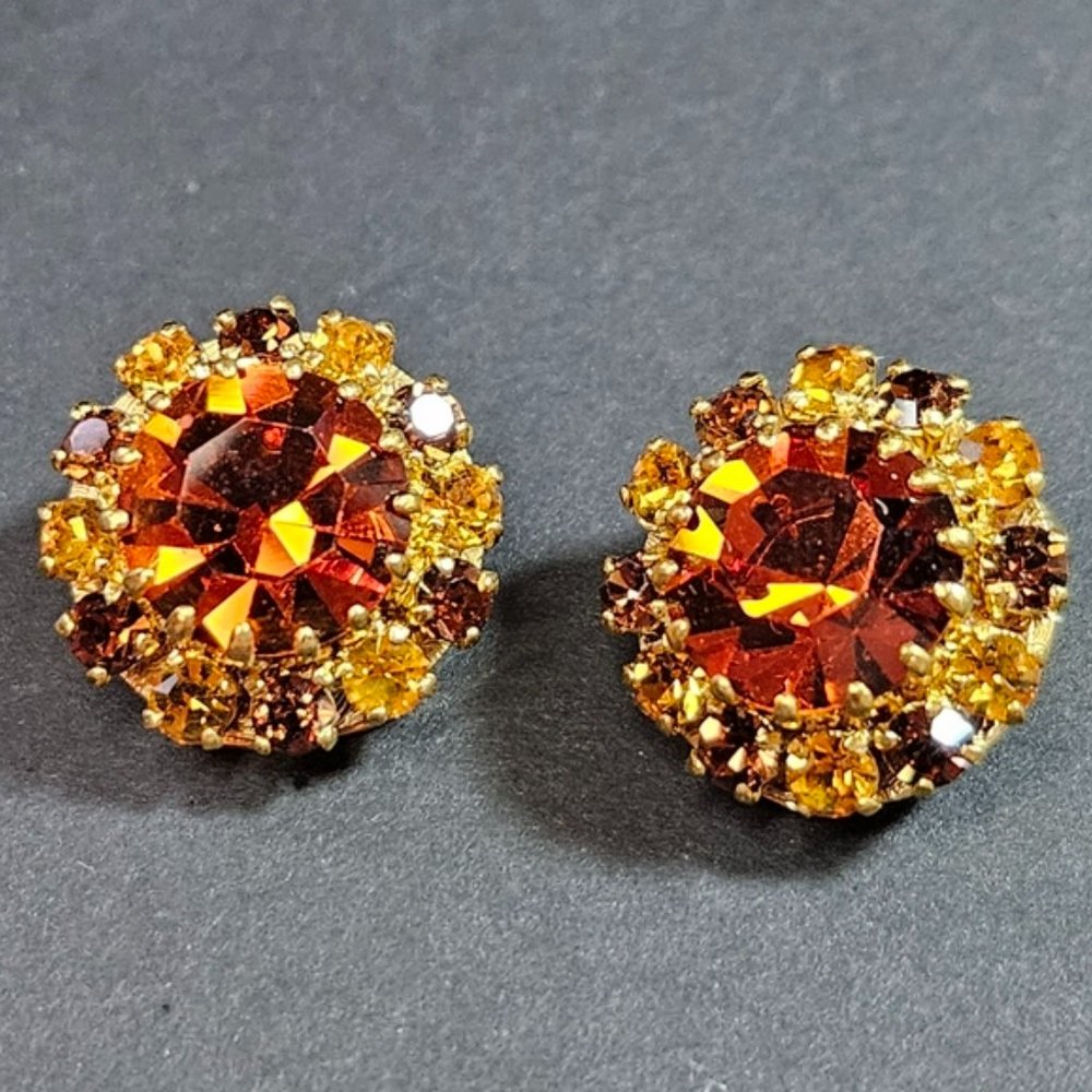 Vintage Mid-Century Amber Colot Rhinestone Clip-on Earrings.